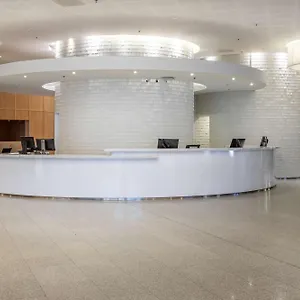 Hilton Helsinki Airport Szálloda